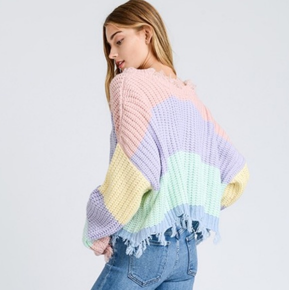 Last 1! Fringe Distress Oversized Sweater S - Picture 3 of 3